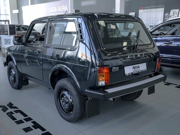 2026 Lada (ВАЗ) Niva Legend I Рестайлинг, зелёный - вид 1