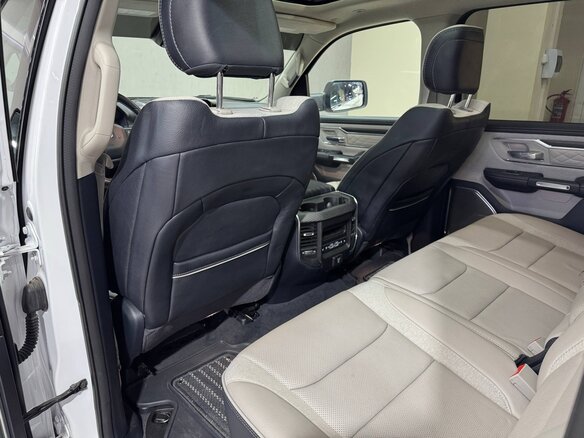 2023 Ram 1500 Crew Cab eTorque V, белый, 9990000 рублей - вид 29