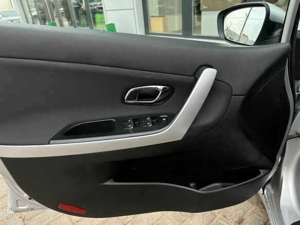 2018 Kia Ceed II Рестайлинг, серебристый, 1550000 рублей - вид 4