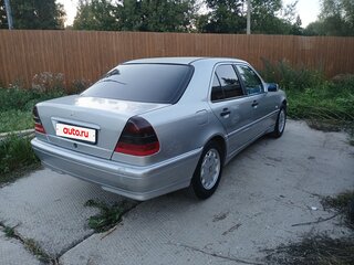1999 Mercedes-Benz C-Класс 180 I (W202) Рестайлинг, серебристый, 335000 рублей, вид 3