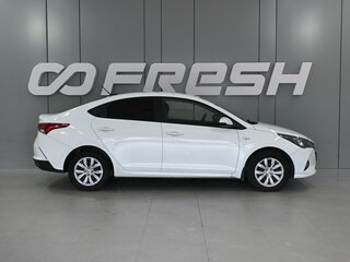 2020 Hyundai Solaris II Рестайлинг, белый, 1549000 рублей, вид 5