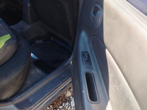 1997 Mazda 323 V (BA), серый, 150000 рублей - вид 19