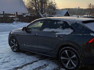 2019 Audi Q8 45 TDI I (4M), серый, 7100000 рублей, вид 4