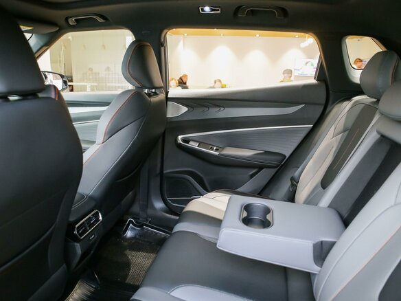 2026 Geely Cityray, голубой, 3350000 рублей - вид 14