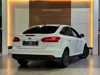 2015 Ford Focus III Рестайлинг, белый, 959900 рублей, вид 4