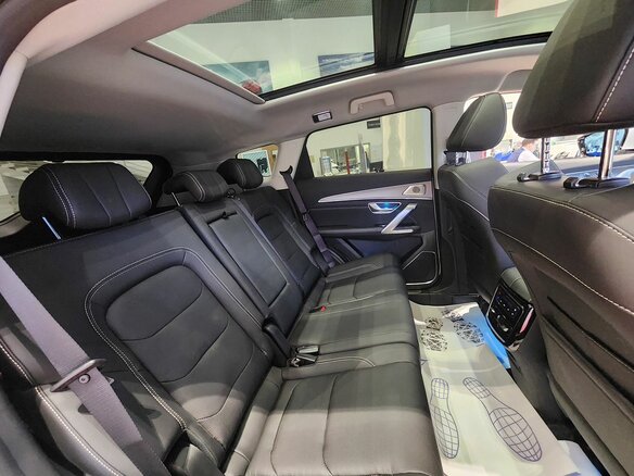 2026 Jetour X70+ I Рестайлинг, белый, 3399000 рублей - вид 13