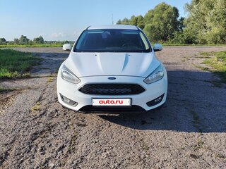 2015 Ford Focus III Рестайлинг, белый, 800000 рублей, вид 1