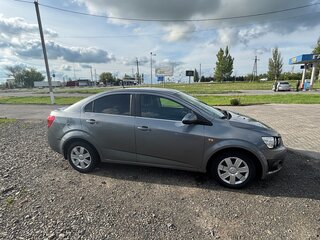 2013 Chevrolet Aveo II, серый, 660000 рублей, вид 4