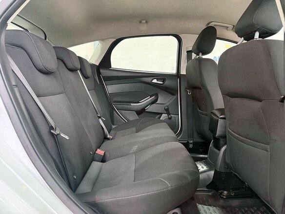 2016 Ford Focus III Рестайлинг, белый, 909000 рублей - вид 10