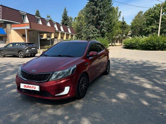 2012 Kia Rio 4-speed III, красный, 625000 рублей