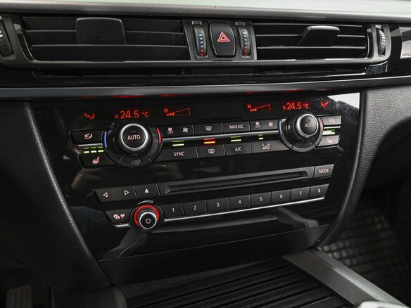 2015 BMW X5 35i III (F15), белый, 2575000 рублей - вид 12