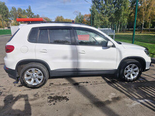 2013 Volkswagen Tiguan I Рестайлинг, белый, 1200000 рублей, вид 2