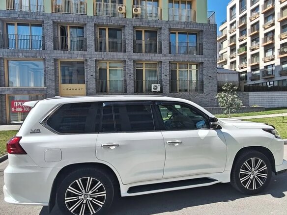 2021 Lexus LX 570 III Рестайлинг 2, белый, 12990000 рублей - вид 11