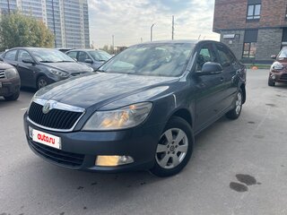 2011 Skoda Octavia II (A5) Рестайлинг, серый, 595000 рублей, вид 2