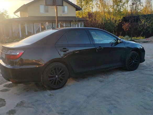 2017 Toyota Camry VII (XV50) Рестайлинг 2, чёрный, 2200000 рублей - вид 1