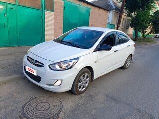 2014 Hyundai Solaris I, белый, 500000 рублей, вид 2