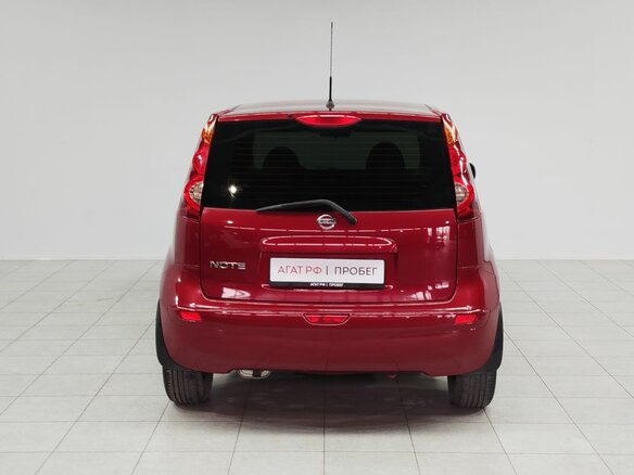 2012 Nissan Note I Рестайлинг, красный, 650000 рублей - вид 5
