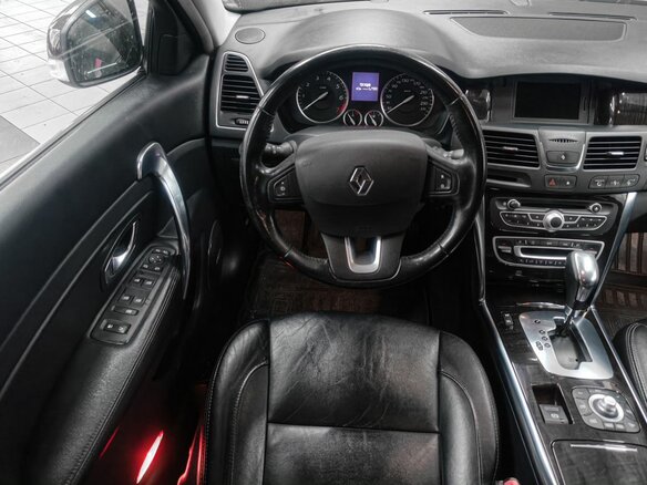 2012 Renault Latitude I, чёрный, 1139900 рублей - вид 10