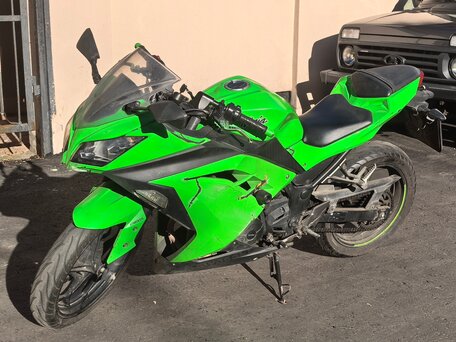 2013 Kawasaki Ninja 300, зелёный, 400000 рублей, вид 5
