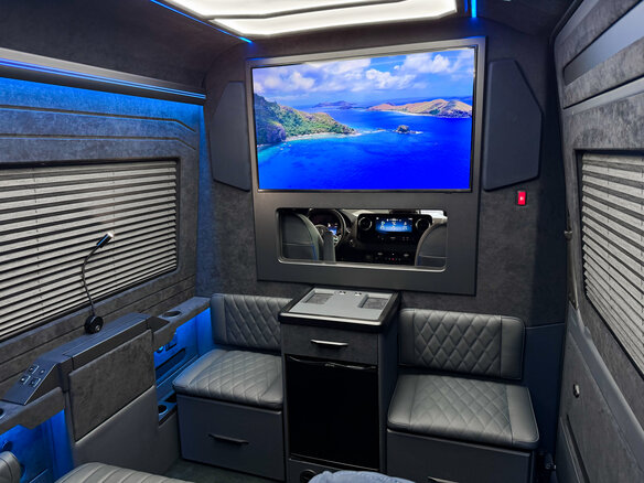 2025 Mercedes-Benz Sprinter, чёрный, 31990000 рублей - вид 12