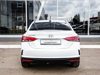 2020 Hyundai Solaris II Рестайлинг, белый, 1280000 рублей, вид 4
