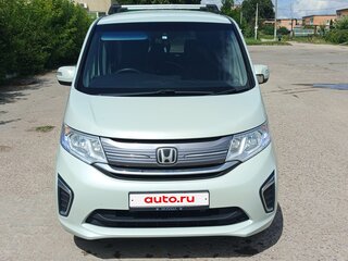 2018 Honda Stepwgn V Рестайлинг, белый, 1730000 рублей, вид 1