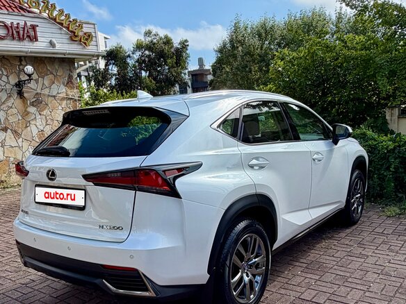 2019 Lexus NX 200 I Рестайлинг, белый, 2900000 рублей - вид 6