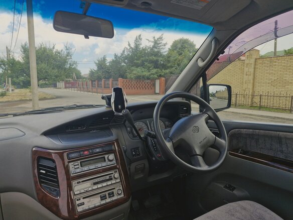 2002 Nissan Elgrand I (E50), серый, 300000 рублей - вид 6