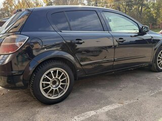 2008 Opel Astra H Рестайлинг, чёрный, 320000 рублей, вид 3