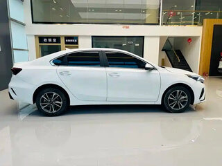 2023 Kia K3 II (China Market) Рестайлинг, белый, 1550004 рублей, вид 2