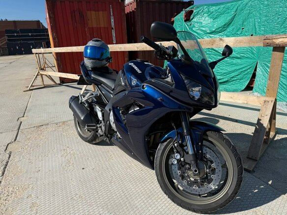 2009 Yamaha FZ1, синий, 750000 рублей