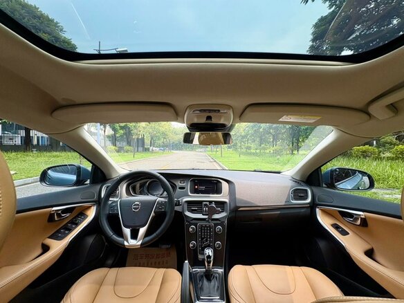 2019 Volvo V40 II Рестайлинг, голубой, 1040000 рублей - вид 13