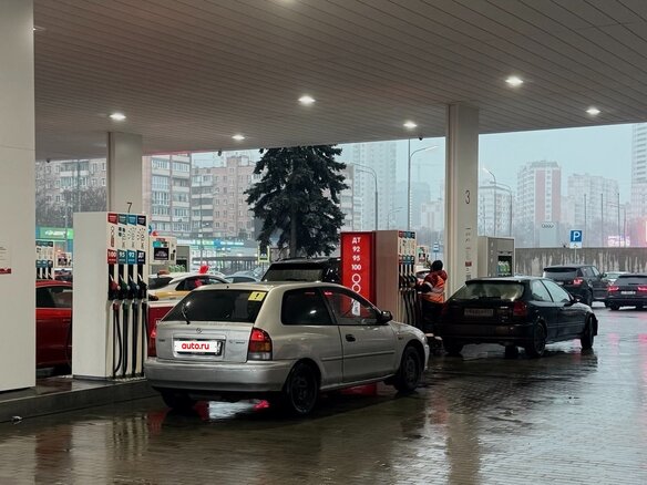 1998 Mazda 323 VI (BJ), белый, 179000 рублей - вид 10