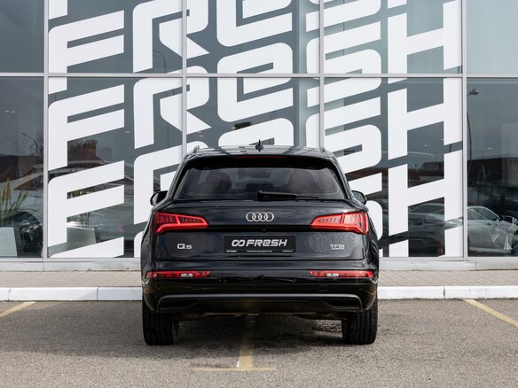 2017 Audi Q5 II (FY), чёрный, 2923000 рублей - вид 3