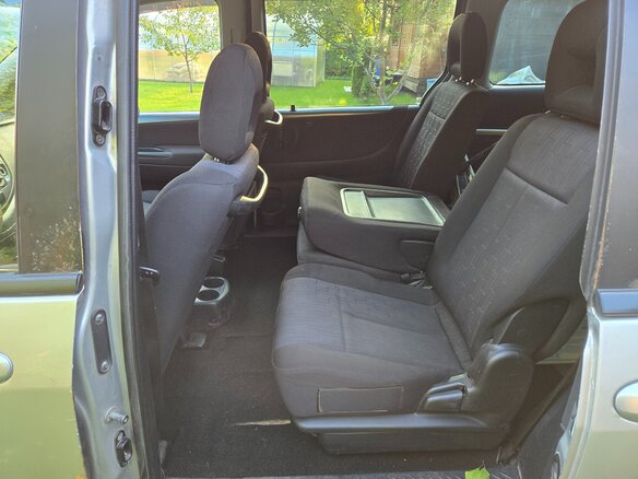 2004 Mazda MPV II (LW) Рестайлинг, серебристый, 270000 рублей - вид 8