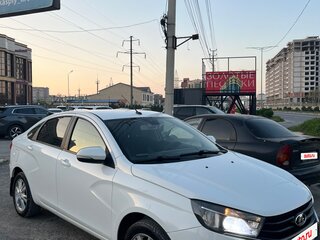 2017 Lada (ВАЗ) Vesta I, белый, 730000 рублей, вид 2