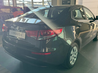 2016 Kia Rio III Рестайлинг, коричневый, 1190000 рублей, вид 5