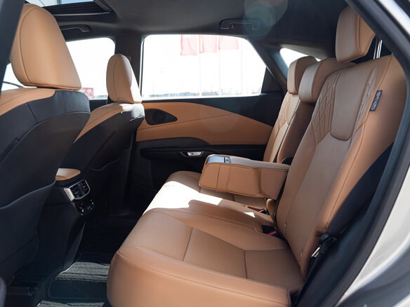 2025 Lexus RX 300 V, серый, 8490000 рублей - вид 9