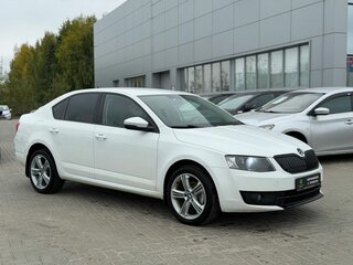 2016 Skoda Octavia III (A7), белый, 1300000 рублей, вид 2
