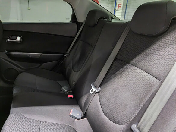2012 Kia Rio 5-speed III, белый - вид 11