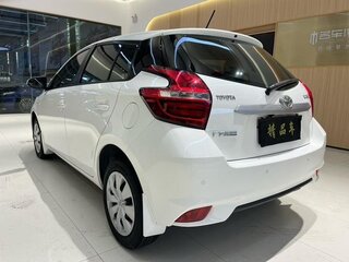 2018 Toyota Yaris III Рестайлинг 2, белый, 1277700 рублей, вид 5