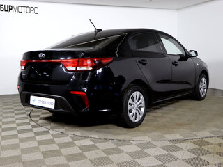 2019 Kia Rio IV, чёрный, 1149990 рублей, вид 5