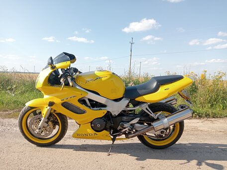 1998 Honda VTR 1000, жёлтый, 300000 рублей, вид 5