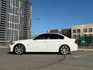 2011 BMW 3 серии 318i V (E90/E91/E92/E93) Рестайлинг, белый, 1300000 рублей, вид 3