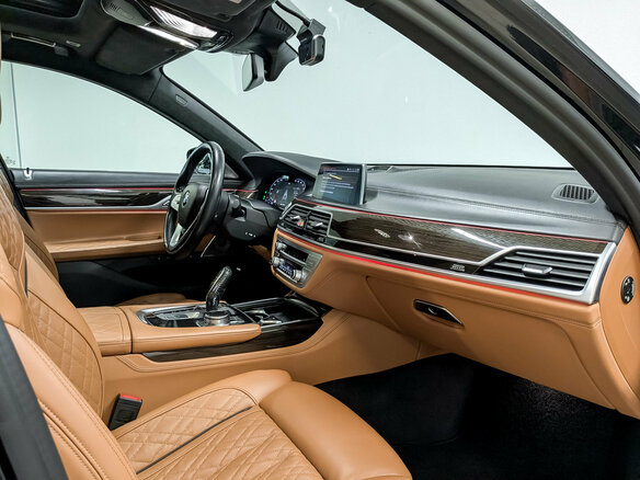 2022 BMW 7 серии Long 730Ld VI (G11/G12) Рестайлинг, чёрный, 6995000 рублей - вид 11