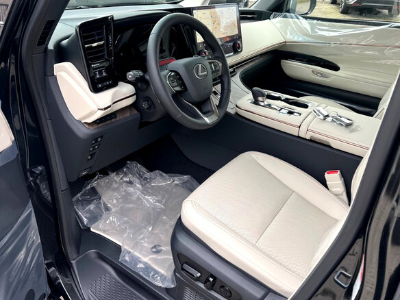 2026 Lexus LM 350h II, чёрный, 16200000 рублей - вид 8