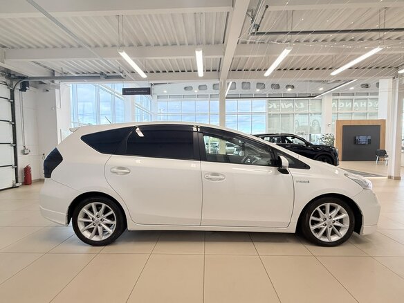 2012 Toyota Prius Alpha I (ZVW40/41), белый, 1349000 рублей - вид 7