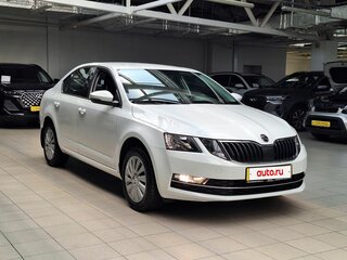 2019 Skoda Octavia III (A7) Рестайлинг, белый, 1690000 рублей, вид 1