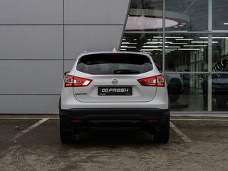 2017 Nissan Qashqai II, белый, 1780000 рублей, вид 4