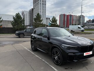 2019 BMW X5 30d IV (G05/G18), чёрный, 6100000 рублей, вид 3